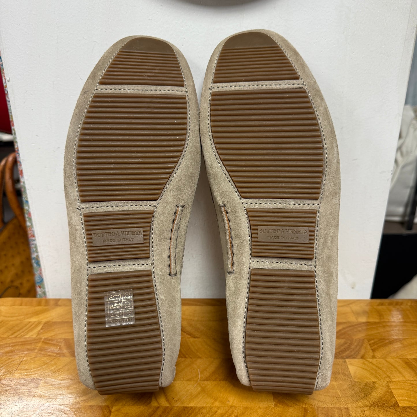 MEN'S Bottega Veneta Greige Woven Suede Moccasins Loafers Size 43.5 US 10.5