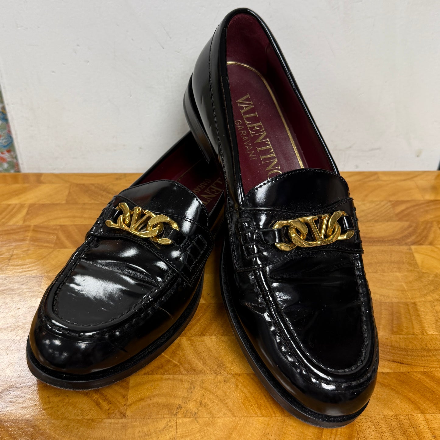 VALENTINO GARAVANI Black Leather Loafer Flats Size 37.5 (US 7/7.5)