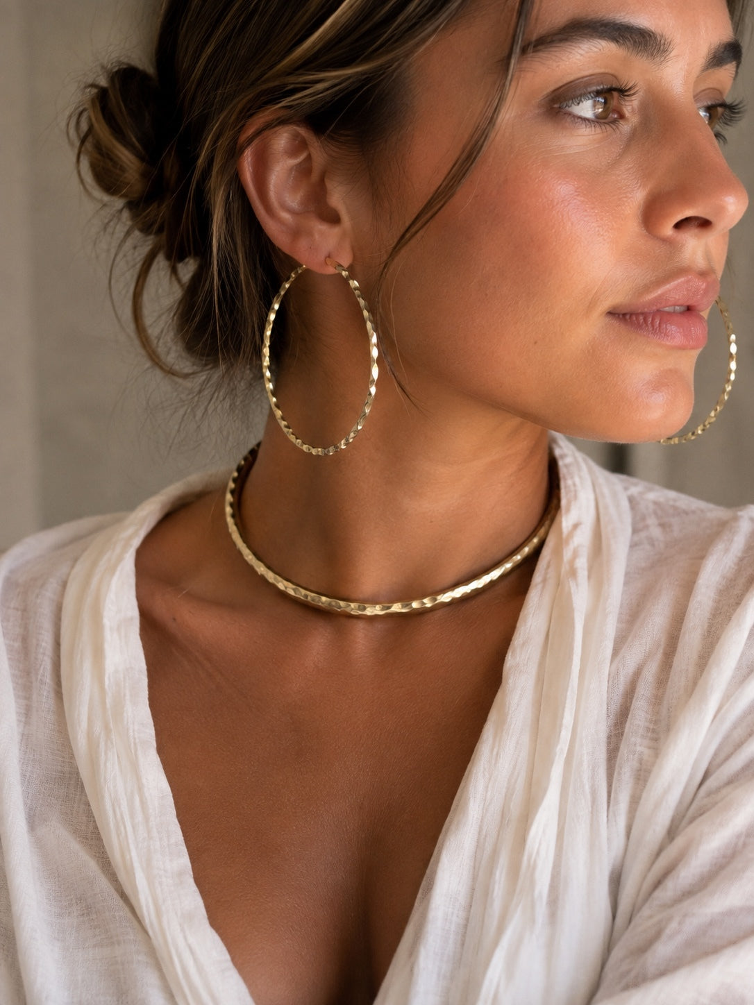 Spectacular hammered gold choker necklace