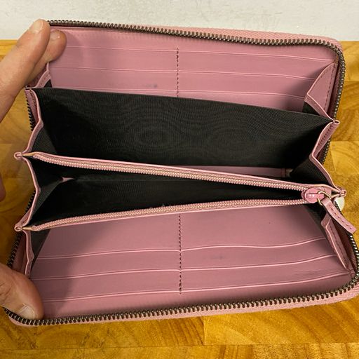 Gucci Coated Canvas Logo GG Zip Around Wallet + Box, Dustbag, etc.