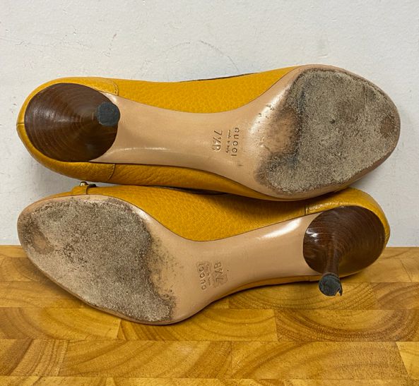 Gucci Marigold Pebbled Leather Horsebit Heels Size 7.5