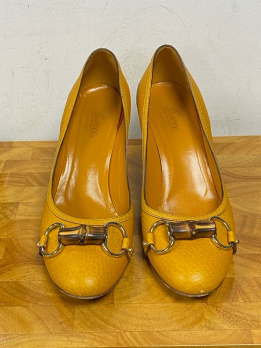 Gucci Marigold Pebbled Leather Horsebit Heels Size 7.5