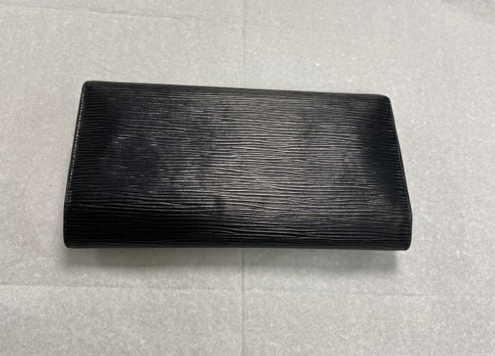 Vintage Louis Vuitton Black Epi Sarah Wallet