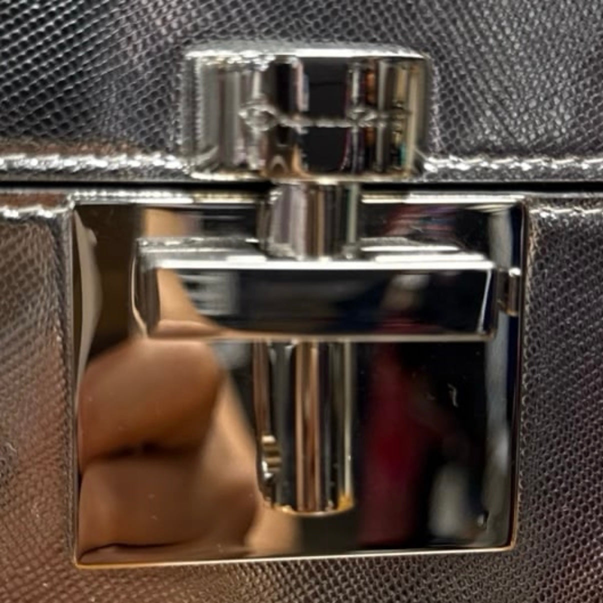 UNUSED Oscar de la Renta Silver Leather Alibi Bag