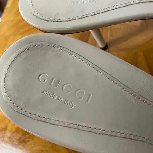UNUSED Gucci Berry Logo Leather Heels Slides Size 37C Wide