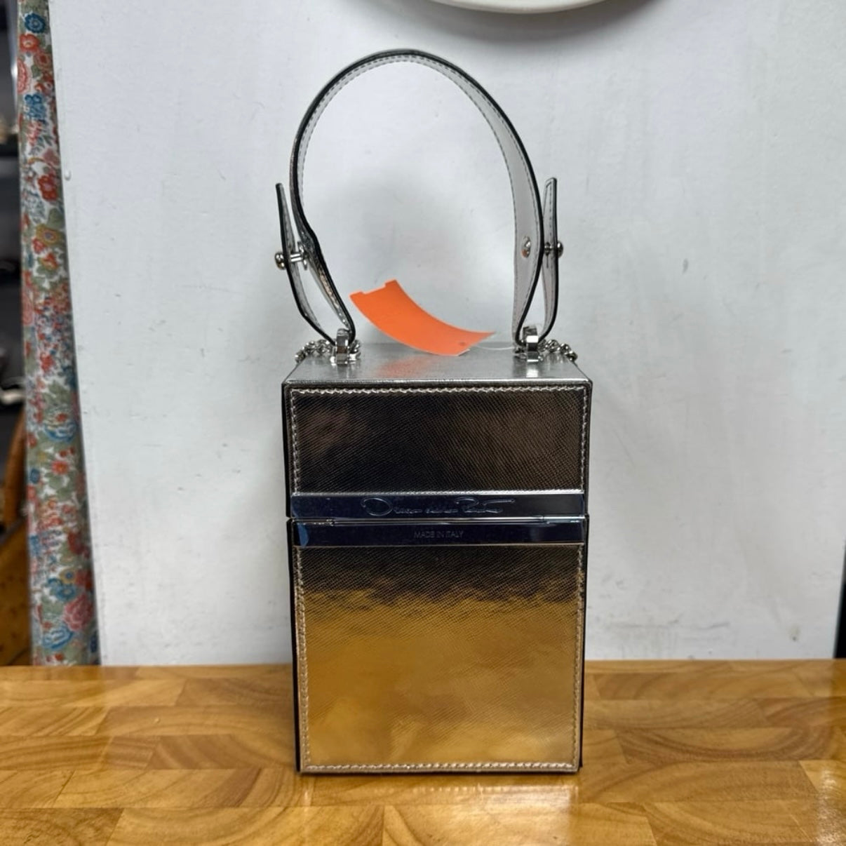 UNUSED Oscar de la Renta Silver Leather Alibi Bag