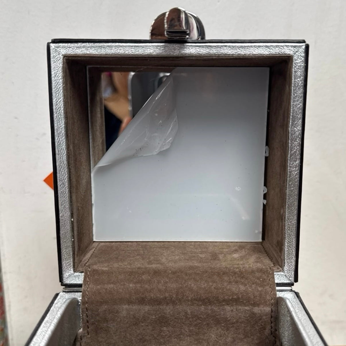 UNUSED Oscar de la Renta Silver Leather Alibi Bag