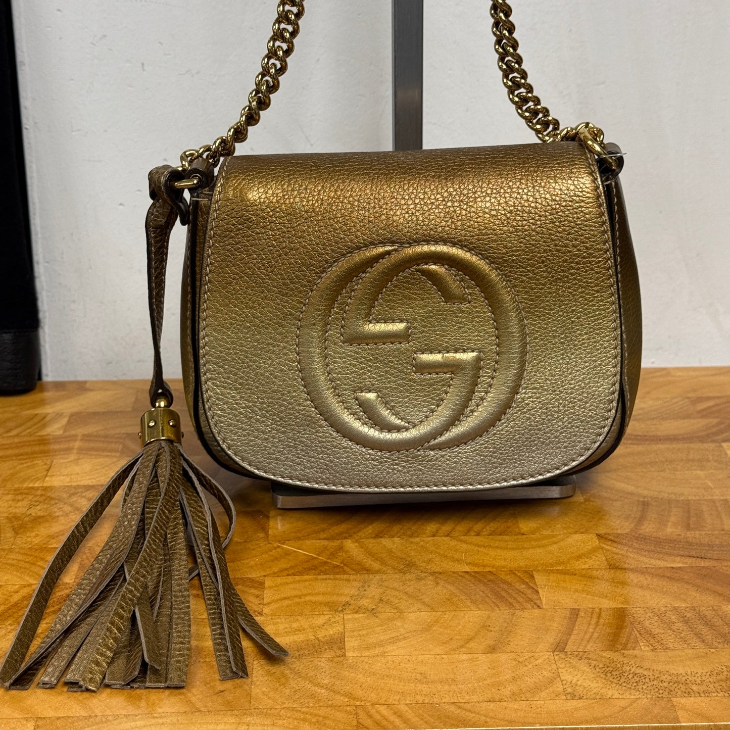 GUCCI Gold Ombre Leather GG Crossbody Bag