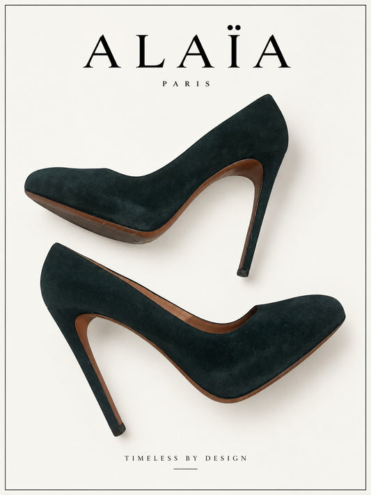 Classic Alaïa suede pumps