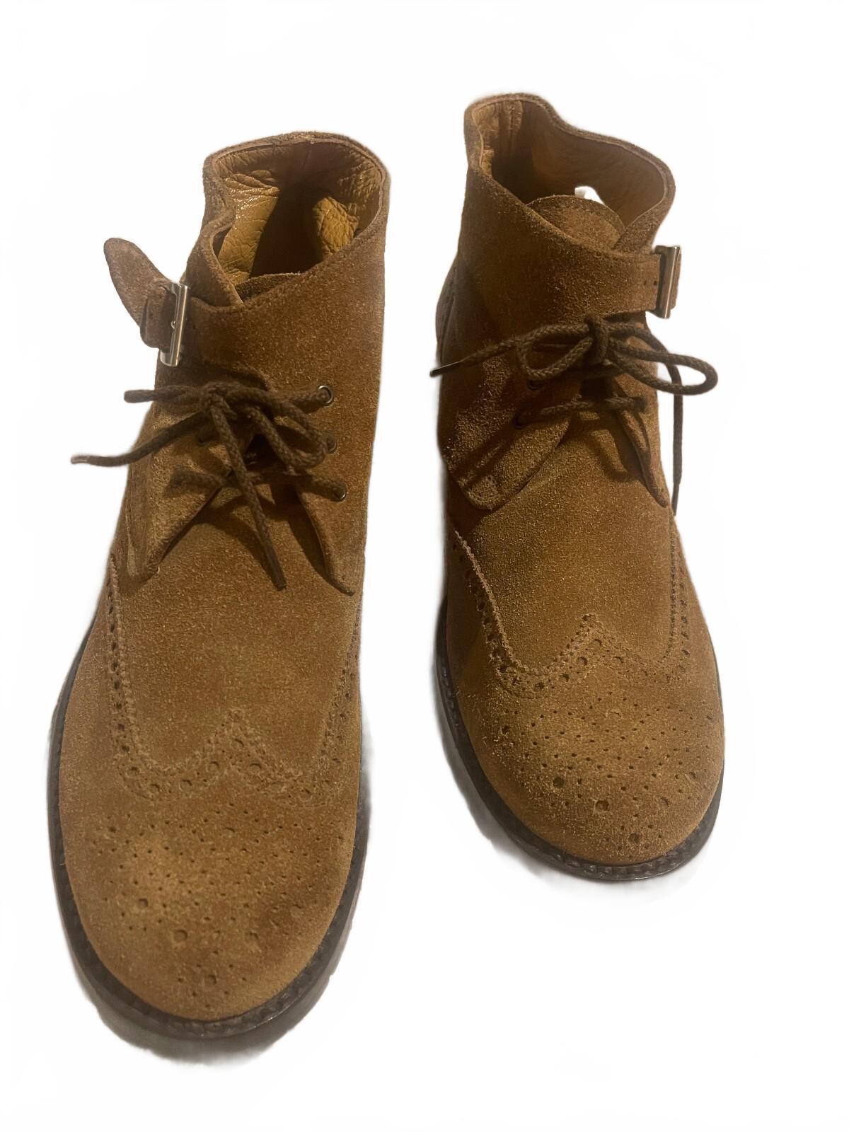 Gravati  Boots - Size 9