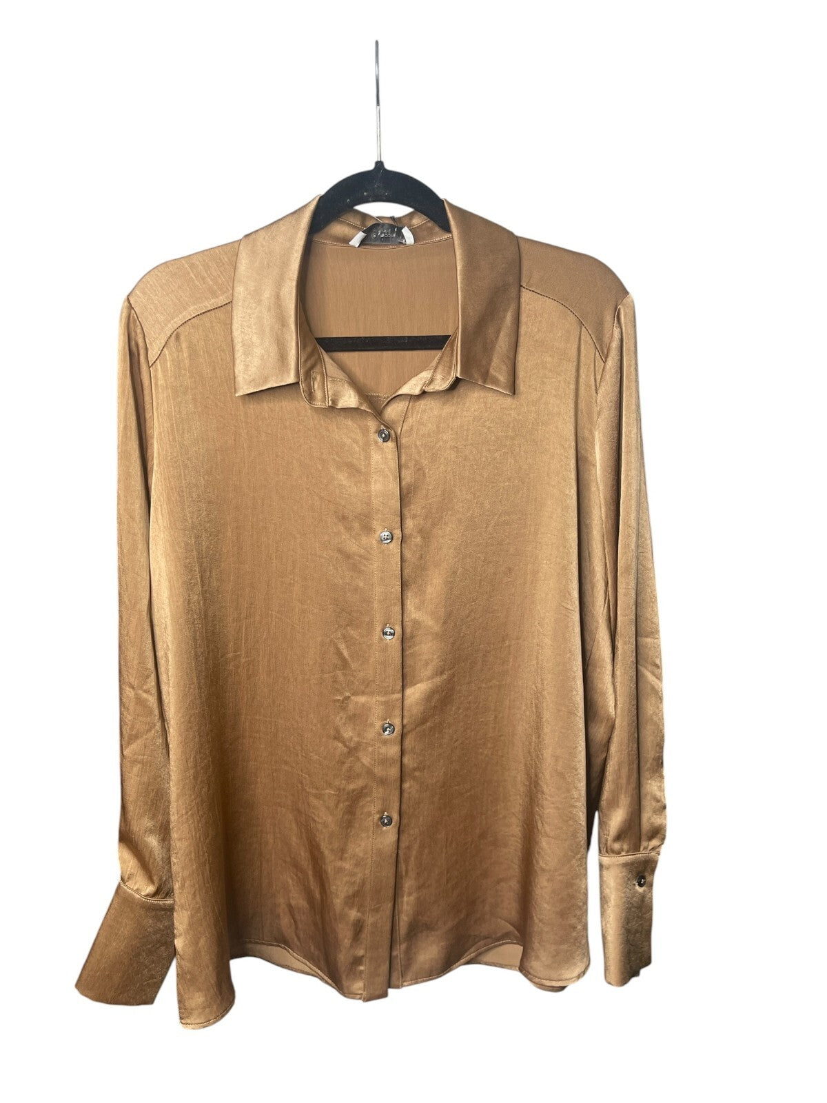 NWT Lola & Sophie Button Down Top