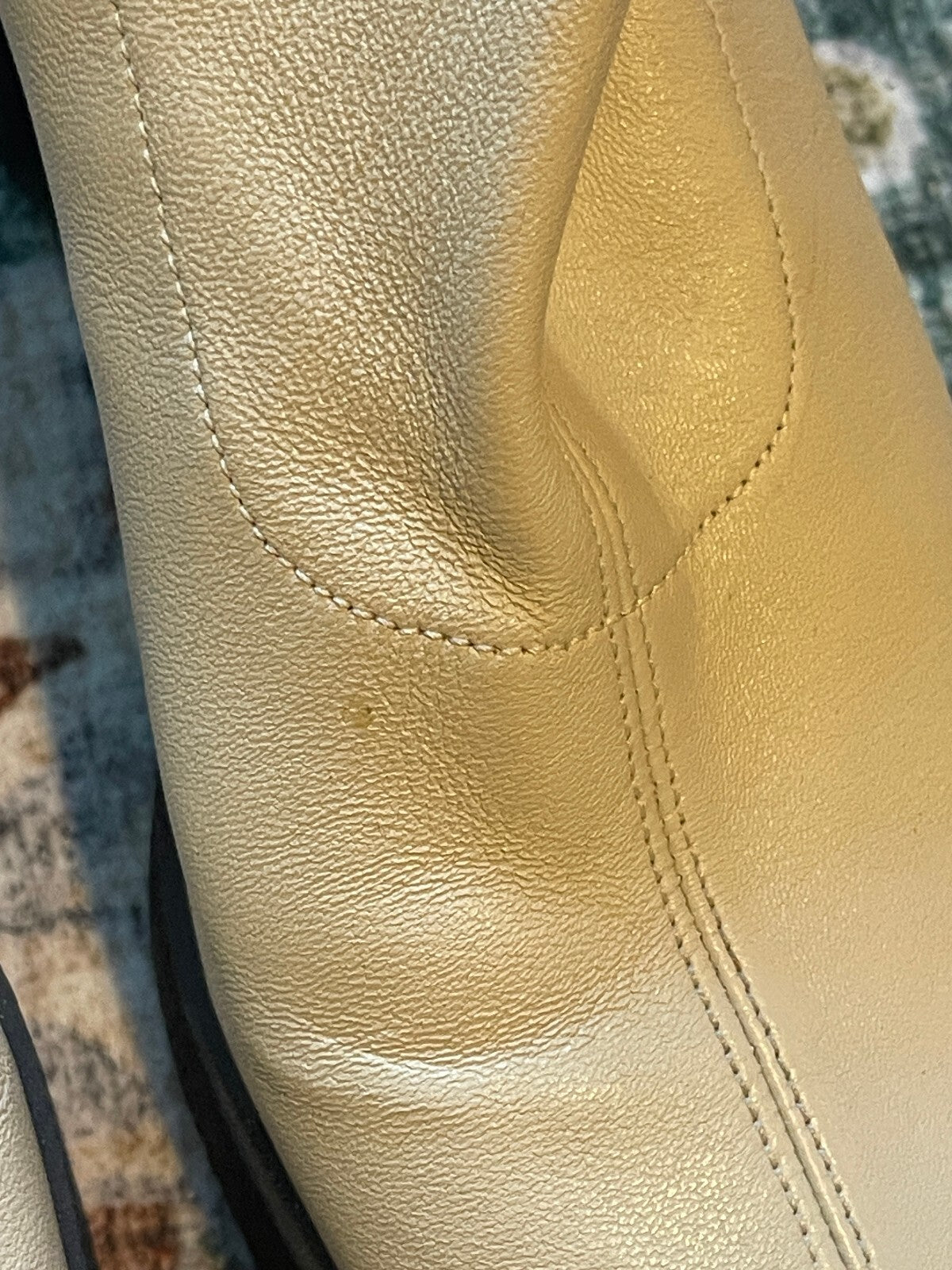 Akaada Booties