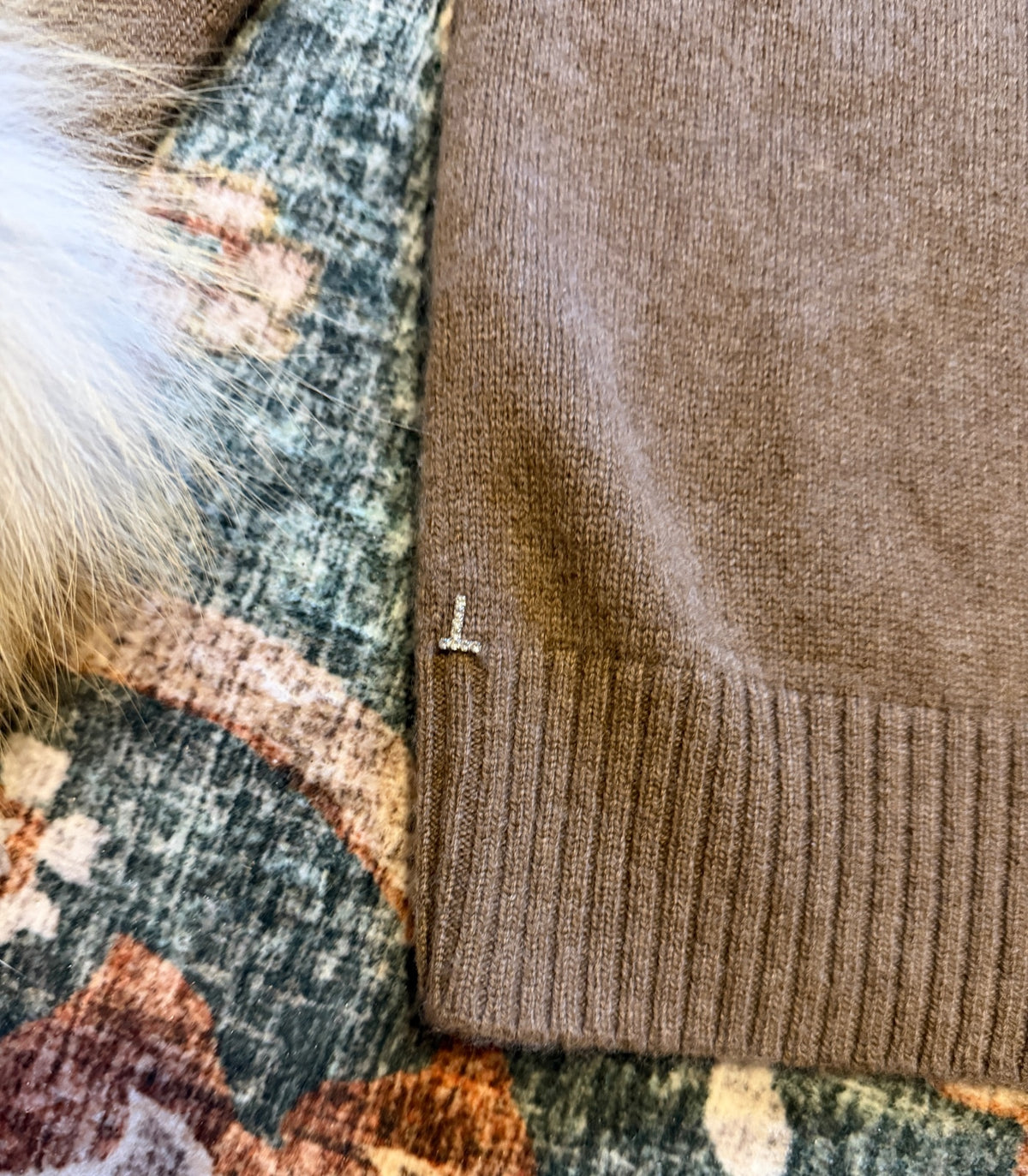 Lafayette 148 cashmere w/Fox Fur Trim Sweater