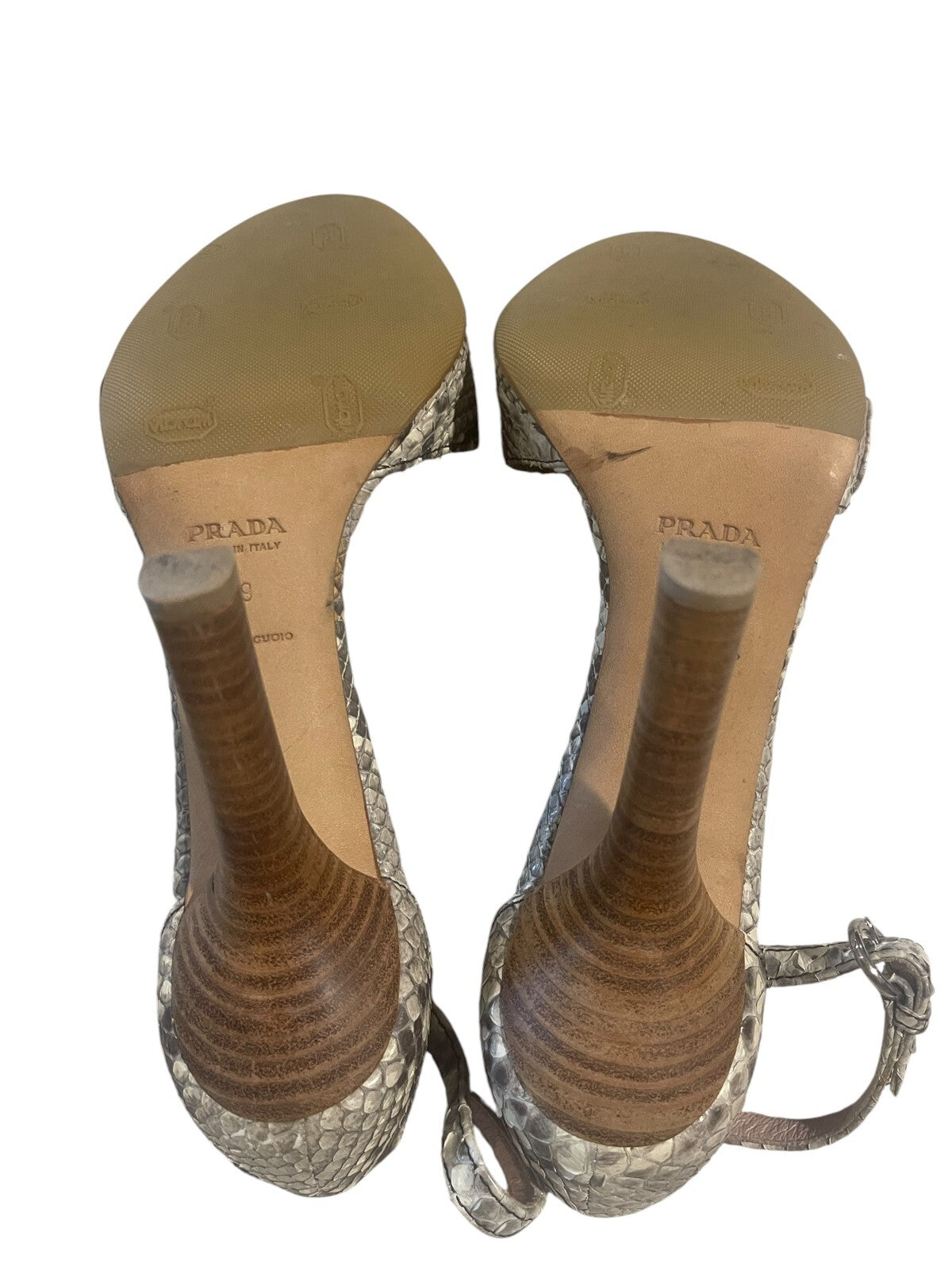 Prada snakeskin Heels - Size 39