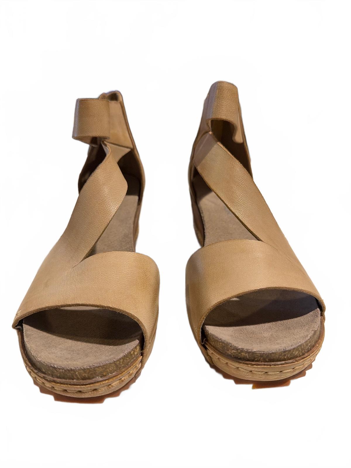 NWOB Antelope Davi Wedge Sandals