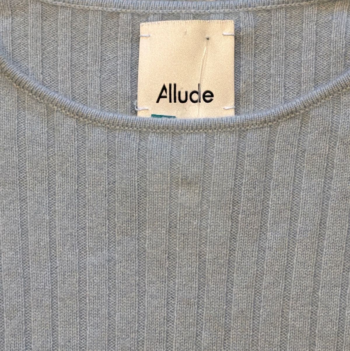 Allude Cashmere Sweater