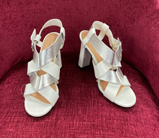 UNUSED Robert Clergerie White Sandals Size 9