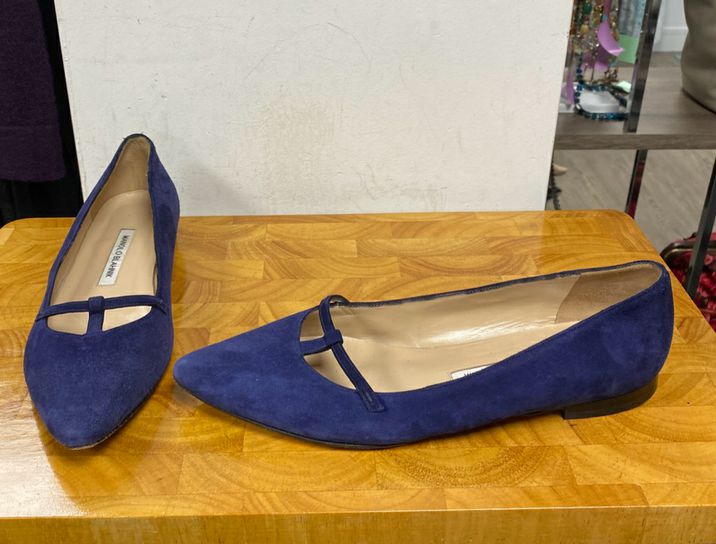 Manolo Blahnik Navy Blue Suede Pointed Toe Flats Size 39.5 US 9/9.5